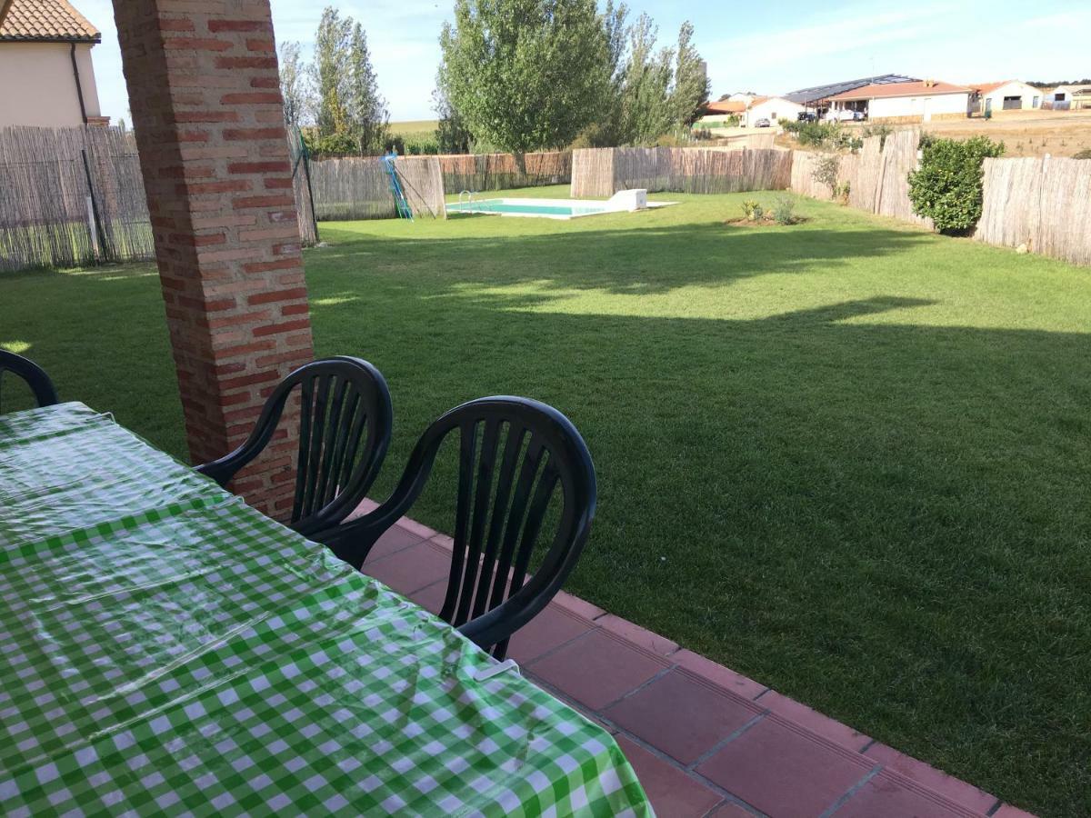 Casas Olmo Y Fresno Jardin Y Piscina A 17 Kilometros De Саламанка Экстерьер фото